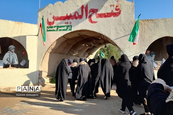 بازدید زائران راهیان نور از اماکن عملیات دفاع مقدس در خوزستان