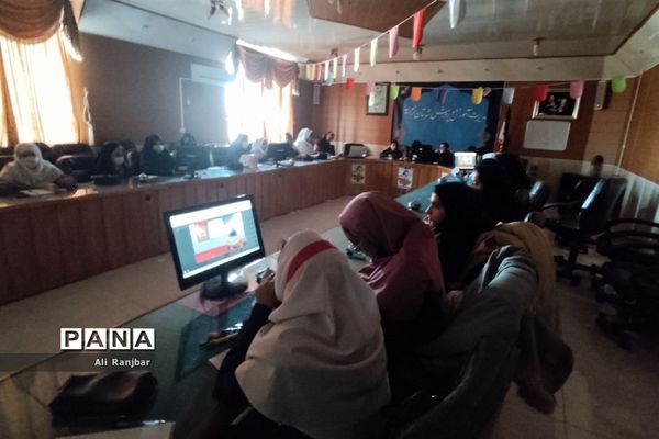 دوره آموزشی خبرنگار دانش‌آموزان پانا در خرم‌بید
