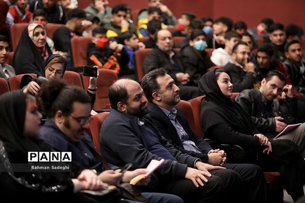 اولین روز سی و هشتمین جشنواره موسیقی فجر