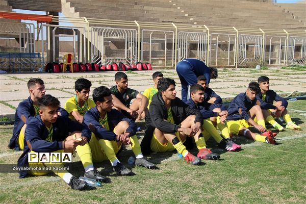چهارمین روز مسابقات کشوری فوتبال پسران در آبادان