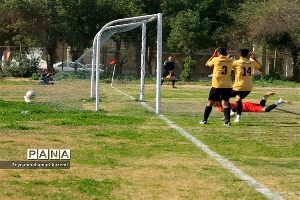 چهارمین روز مسابقات کشوری فوتبال پسران در آبادان