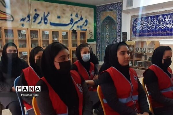 کارگاه آموزشی پیشگیری از بیماری‌های واگیر وغیر واگیر در بهارستان 2