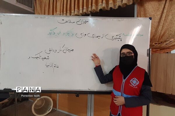 کارگاه آموزشی پیشگیری از بیماری‌های واگیر وغیر واگیر در بهارستان 2