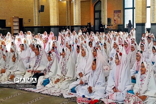 برگزاری جشن تکلیف دانش‌‌‌آموزان دختر در ملارد