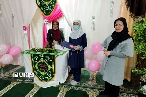 جشن عید مبعث در مدرسه شهدای کریتون یک و ۲ رودهن