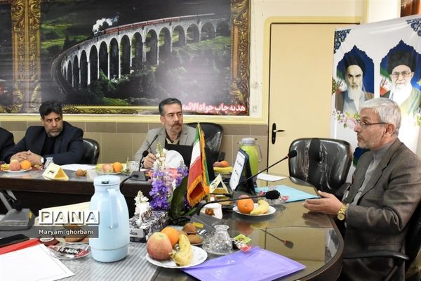 جلسه معاونین پرورشی و تربیت بدنی قطب دو استان مازندران