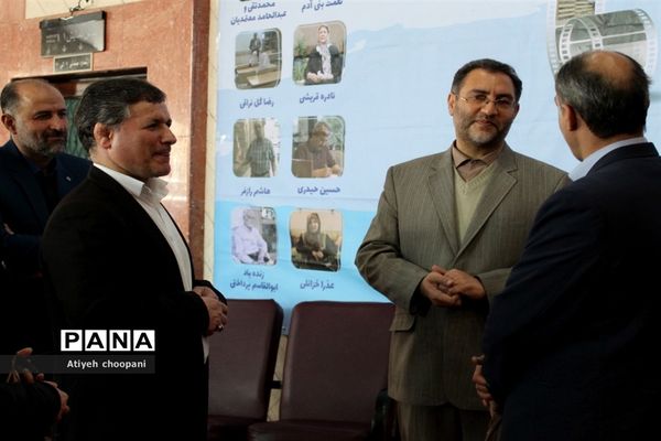 اکران ۱۰ مستند تلویزیونی خیرین مدرسه ساز شهر تهران