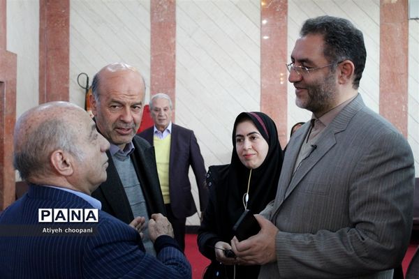 اکران ۱۰ مستند تلویزیونی خیرین مدرسه ساز شهر تهران