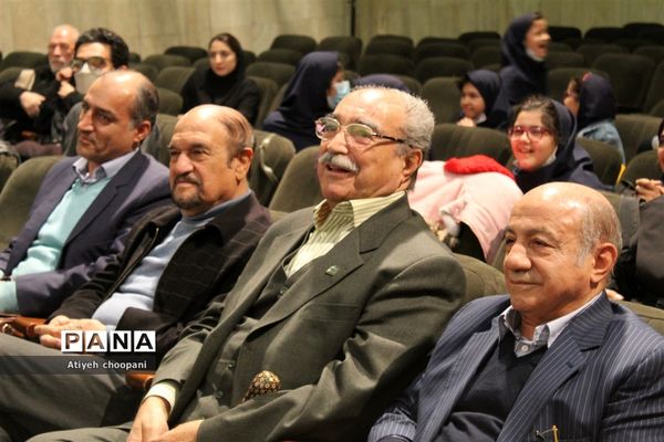 اکران ۱۰ مستند تلویزیونی خیرین مدرسه ساز شهر تهران