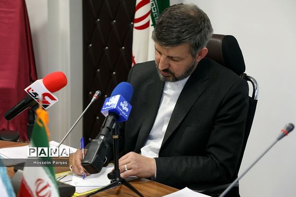 نشست خبری معاون پرورشی و فرهنگی وزیر آموزش و پرورش با اصحاب رسانه