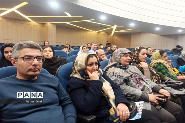 اختتامیه دهمین جشنواره فاخر در کارخانه نوآوری مشهد