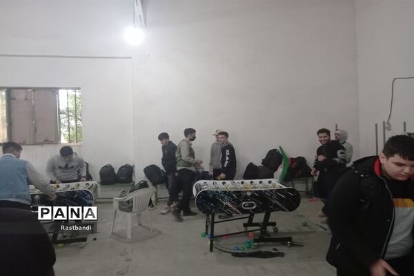 بازی و نشاط دانش‌آموزان در حاشیه اردوی راهیان نور