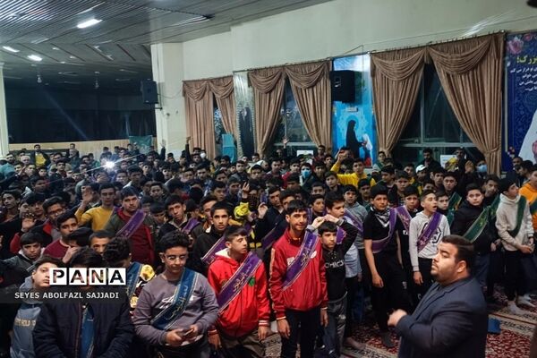 اولین روز از اردوی دانش‌آموزان زیارت اولی شهرستان‌های تهران