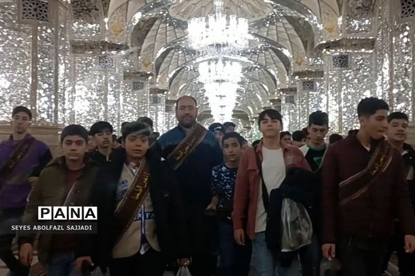 اولین روز از اردوی دانش‌آموزان زیارت اولی شهرستان‌های تهران