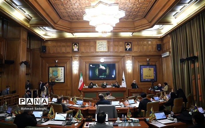 تاخیر عجیب در برگزاری جلسه امروز شورای شهر تهران