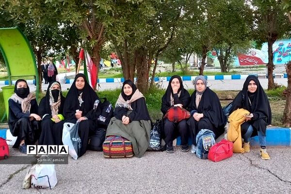 حضور دانش‌آموزان دختر رودهن در اردوگاه شهید  رستگار در اردوی راهیان نور