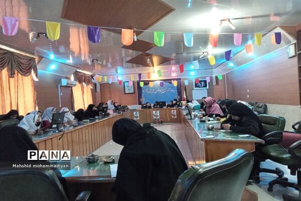 جلسه توجیهی مسابقات قرآن، عترت و نماز دانش‌آموزان برگزیده شهرستان خرّم بید