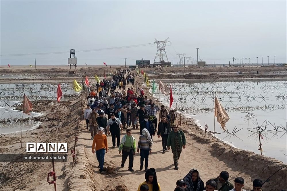 حضور دانش‌آموزان پسر دبیرستانی ناحیه 3 در راهیان نور دانش‌آموزی