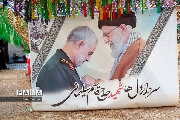 دانش‌آموزان دختر رودهن در اردوی راهیان نور