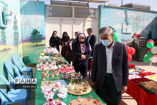 برگزاری نمایشگاه دست‌سازه و بازارچه دانش‌آموزی در دبیرستان غیر دولتی  اندیشه برتران بهبهان