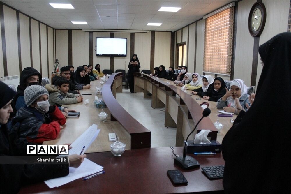 برگزاری جلسه آموزش خبرنگاری در شهر جوادآباد