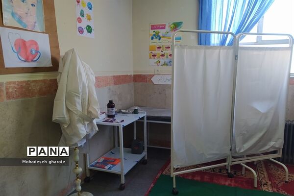 افتتاح اتاق بهداشت در مدرسه نوشین بختیاری بخش جوادآباد