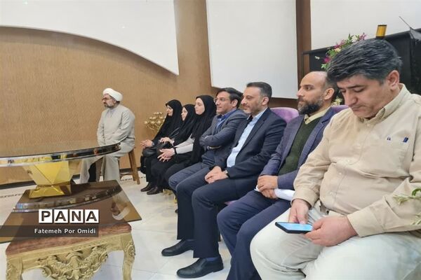 مراسم جشن تکلیف دانش‌آموزان منطقه احمدآباد مستوفی