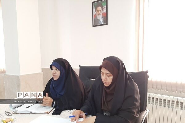 برگزاری نشست هم‌اندیشی مدیران متوسطه دوم در آموزش و پرورش رودهن