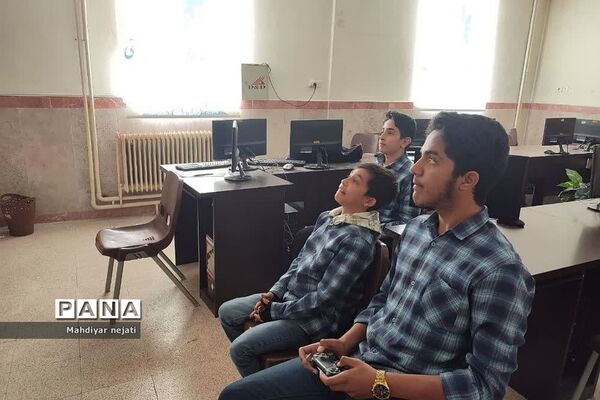 برگزاری جام مسابقات دیجیتالی با عنوان جانبازان پرافتخار در مدرسه شهید بهشتی رودهن