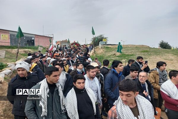 بازدید دانش‌آموزان منطقه ۱۳ از یادمان فتح‌المبین