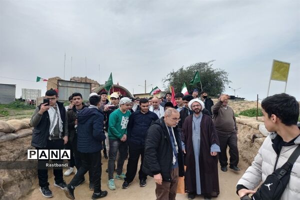بازدید دانش‌آموزان منطقه ۱۳ از یادمان فتح‌المبین