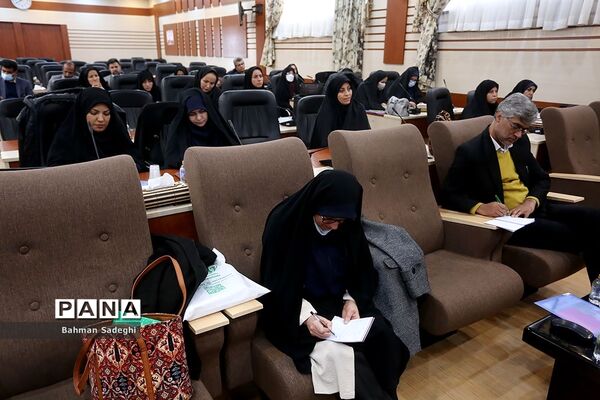 گردهمایی نمایندگان منتخب انجمن‌های اولیاء و مربیان و مدیران مدارس برتر سراسر کشور