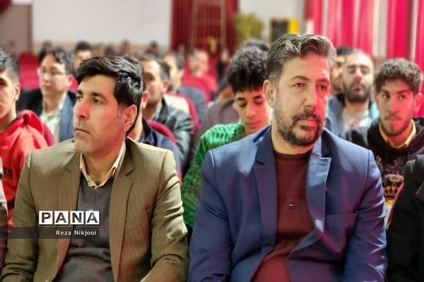 همایش تقدیر از رابطین سلامت و مربیان تربیت‌بدنی ناحیه یک بهارستان