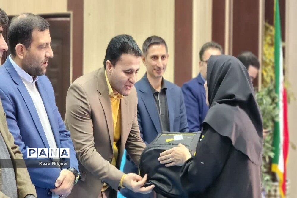 همایش تقدیر از رابطین سلامت و مربیان تربیت‌بدنی ناحیه یک بهارستان