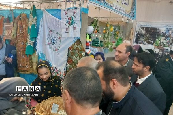 افتتاح جشنواره اقوام ایرانی و هفت سین علمی در فشافویه