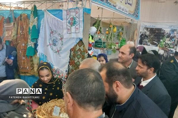 افتتاح جشنواره اقوام ایرانی و هفت سین علمی در فشافویه