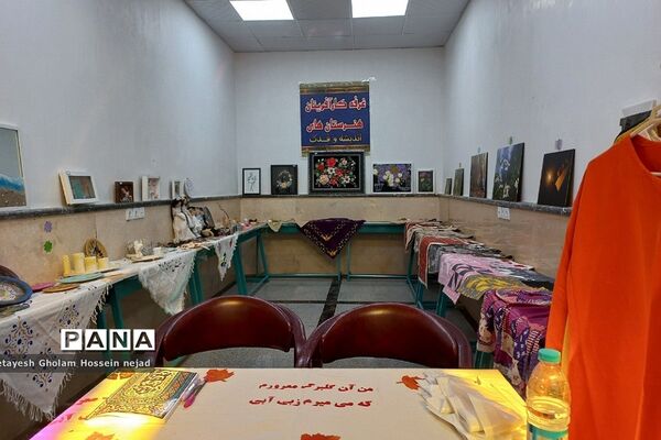 افتتاحیه  نمایشگاه صنایع دستی و عفاف و حجاب در شهرستان  قرچک