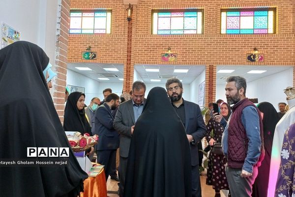 افتتاحیه  نمایشگاه صنایع دستی و عفاف و حجاب در شهرستان  قرچک