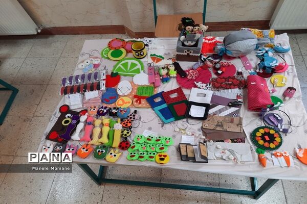 برگزاری جشنواره غذا و صنایع‌دستی در مدرسه فرزانگان شهدای مدافع حرم ملارد