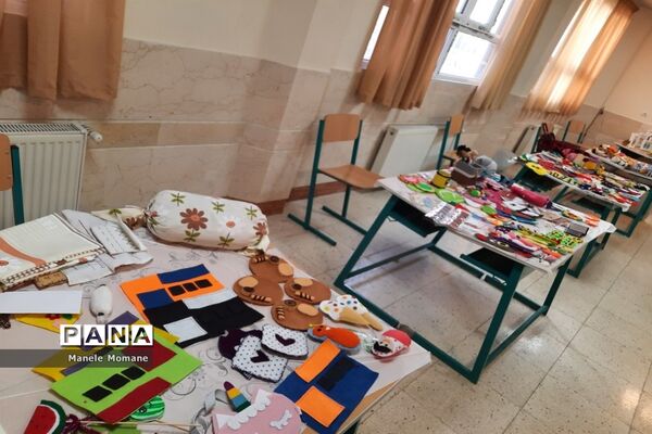 برگزاری جشنواره غذا و صنایع‌دستی در مدرسه فرزانگان شهدای مدافع حرم ملارد