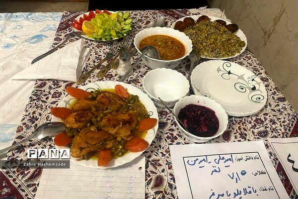 جشنواره غذا مدرسه استعدادهای درخشان شهید بهشتی ناحیه یک ری
