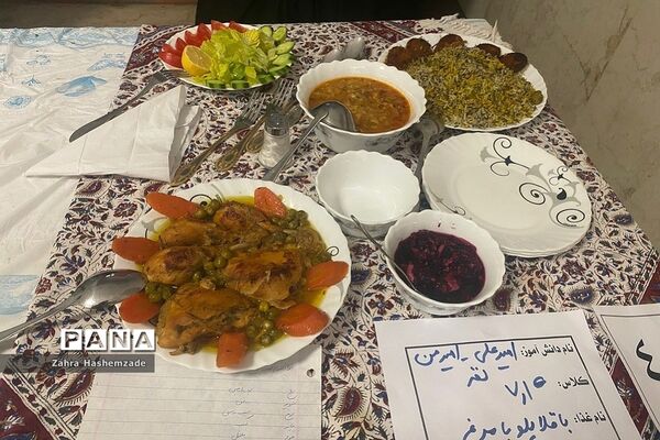 جشنواره غذا مدرسه استعدادهای درخشان شهید بهشتی ناحیه یک ری