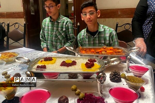 جشنواره غذا مدرسه استعدادهای درخشان شهید بهشتی ناحیه یک ری