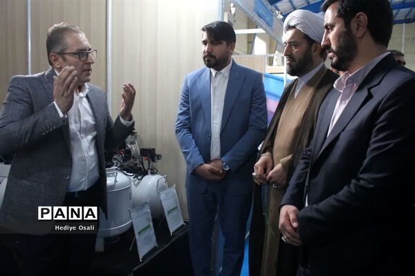 اولین نمایشگاه تخصصی تجهیزات پزشکی و دانش‌ بنیان شهرستان اسلامشهر