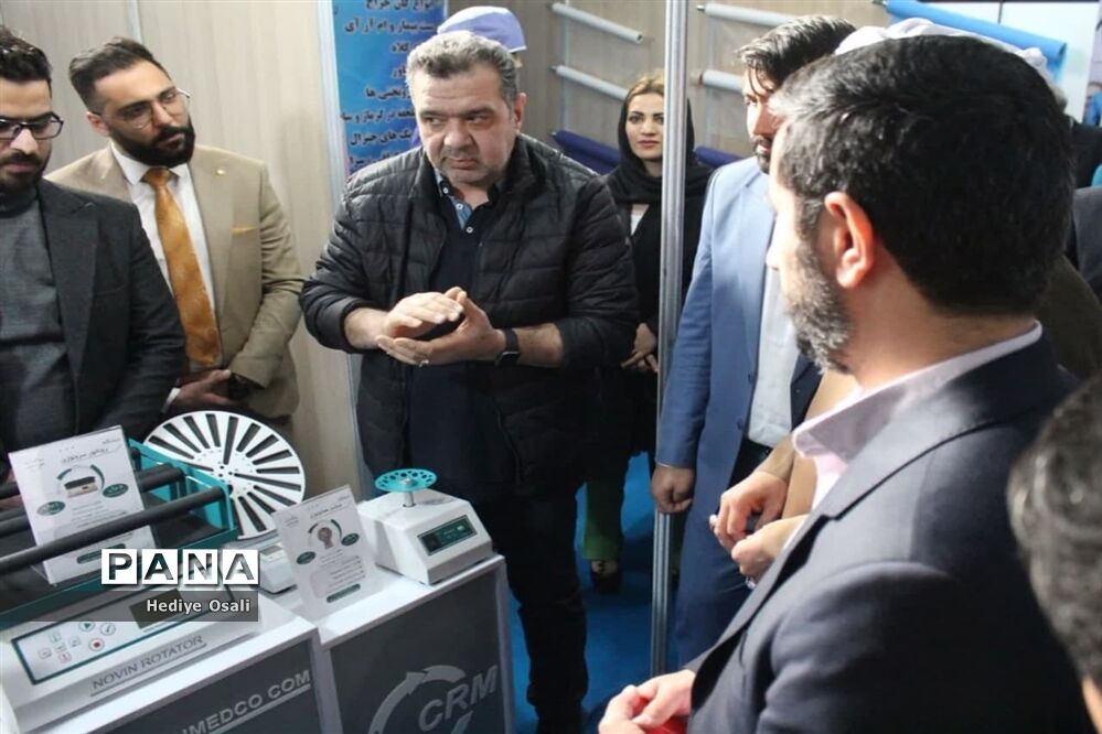 اولین نمایشگاه تخصصی تجهیزات پزشکی و دانش‌ بنیان شهرستان اسلامشهر