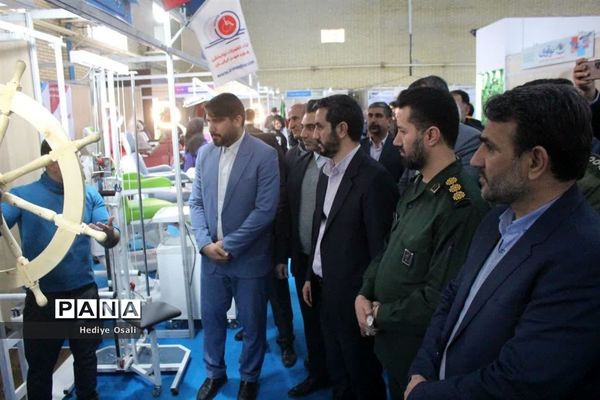 اولین نمایشگاه تخصصی تجهیزات پزشکی و دانش‌ بنیان شهرستان اسلامشهر