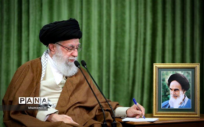 سپاه پاسداران نسبت به جذب و پرورش و آموزش جوانان مستعد در تراز انقلاب اسلامی اهتمام خود را مضاعف کند