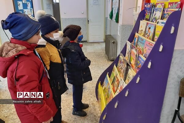 فعالیت‌های کتابخوانی در دبستان ارشاد رودهن