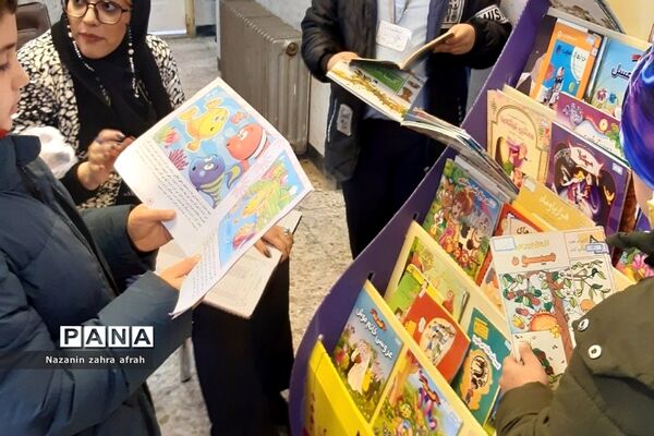 فعالیت‌های کتابخوانی در دبستان ارشاد رودهن