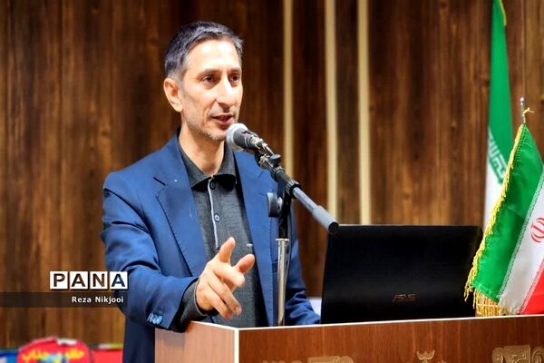 برگزاری کارگاه توانمندسازی آموزگاران مدارس غیردولتی در ناحیه‌ یک‌ بهارستان
